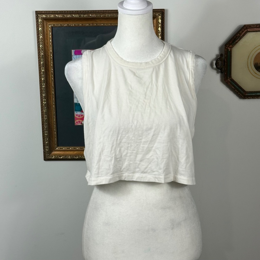 Skims Boyfriend Crop Tankin White - SIZE M Cozy Casual